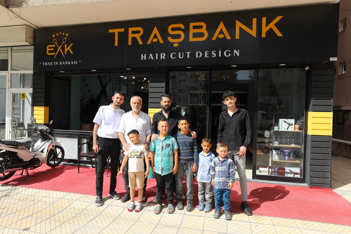Bayram Sevinci Tıraşla Taçlandı
